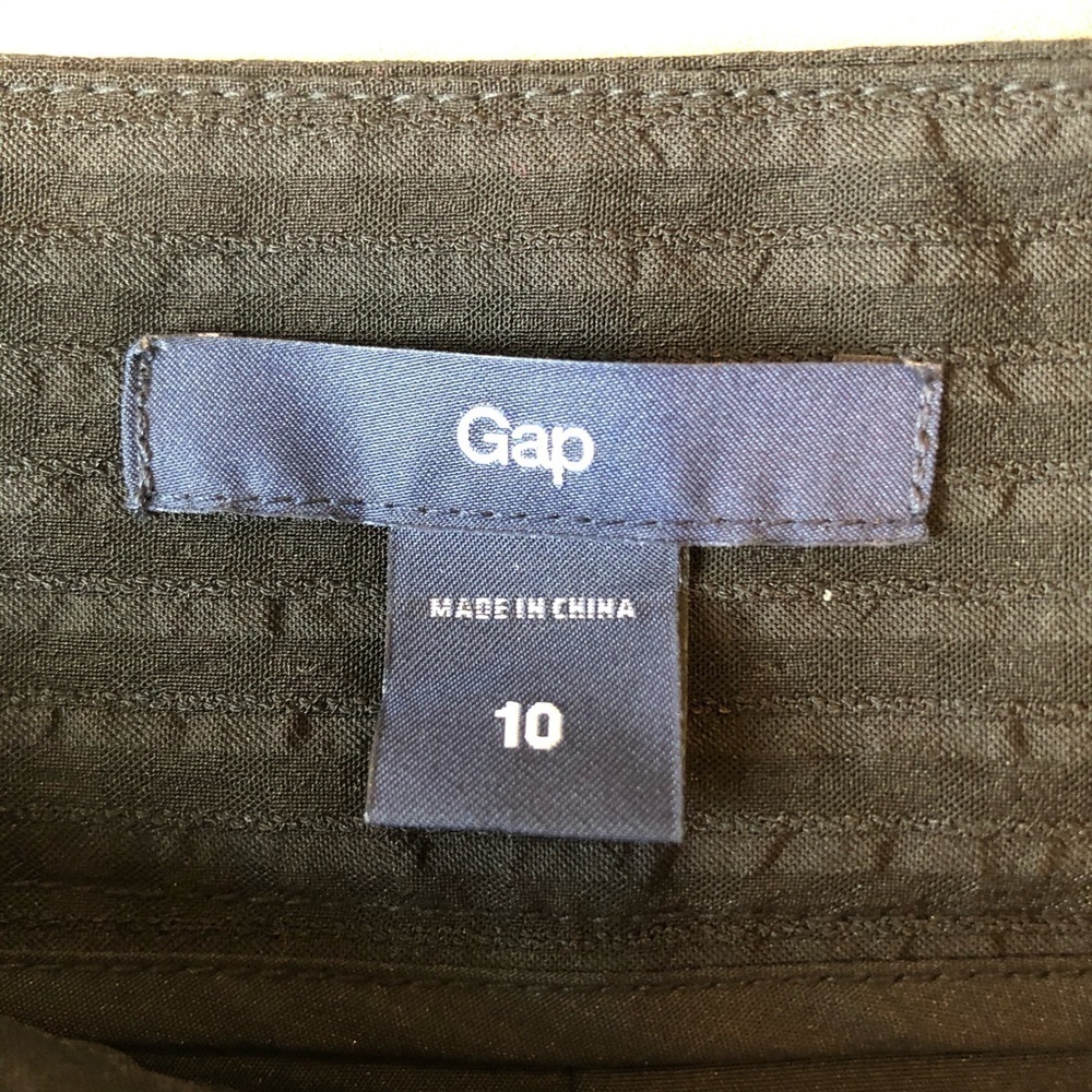 GAP Black Textured Wrap Skirt EUC - Picture 4 of 7